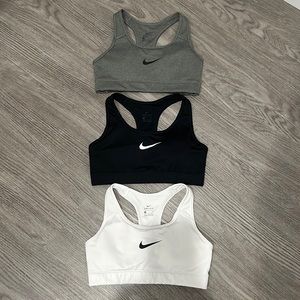 Nike Sports Bra Bundle Size Small